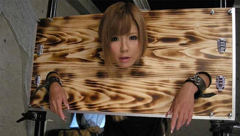 Sexy Japanese AV model Tsubasa Miyashita role plays with three men - JapanHDV