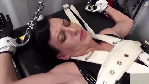 Jessica Jaymes In Gasmask Latex Bondage