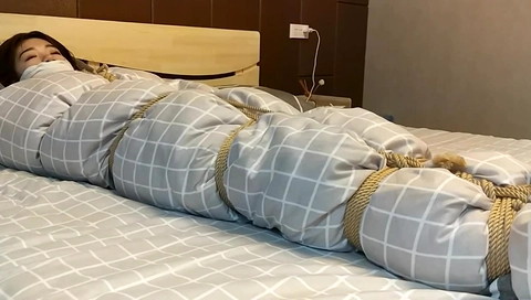 Chinese blanket bondage 2
