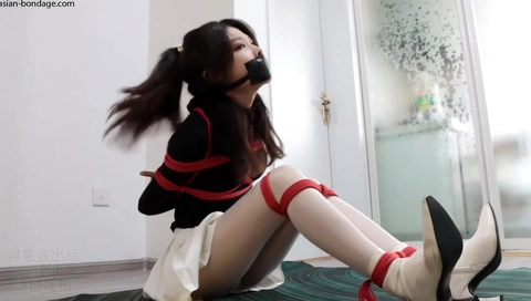 Mi Ya In Detective In Trouble!