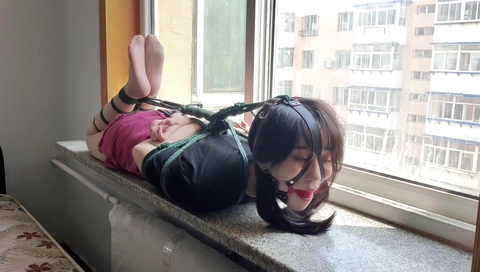 Beautiful Girl Xin Yeon Puts On The Balcony In Shame