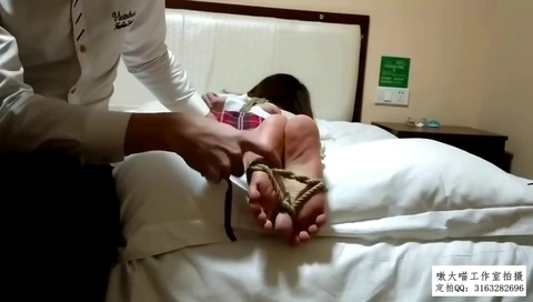 Chinese - Ropes And Tickling
