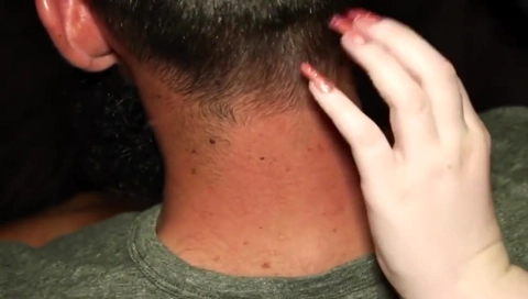 Neck tickle long nails
