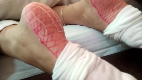 feet torture