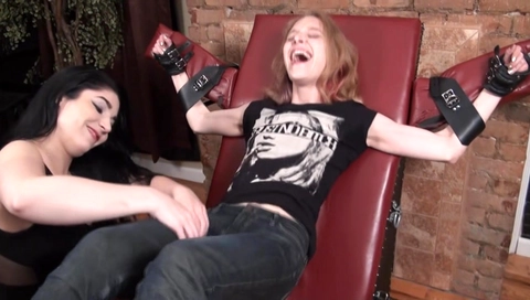 Young Darla Toetied - Taworship