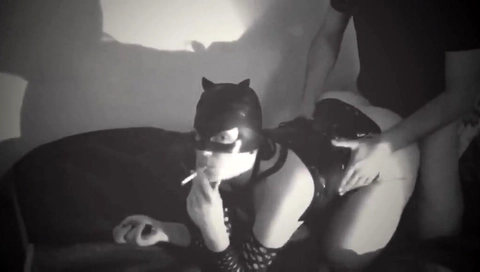 Smoking strap-on for my pet