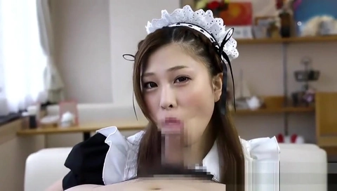 Submissive 18yo Maid Swallows