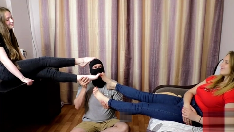 foot kiss