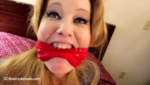 Knotty Kristyna