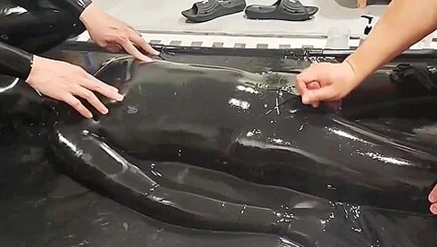Vacbed Handjob